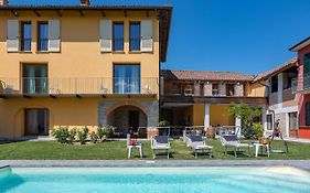 Villa La Martina